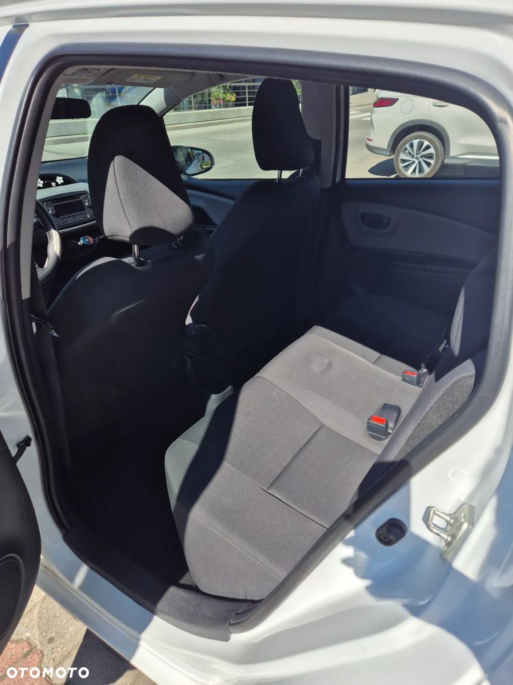 Toyota Yaris 1.5 Premium - 14