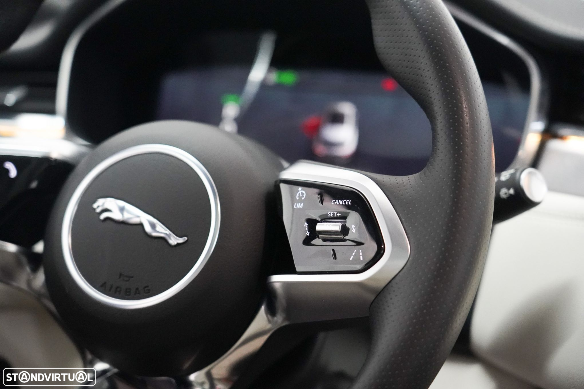 Jaguar F-Pace 2.0 P400e AWD R-Dynamic HSE - 20