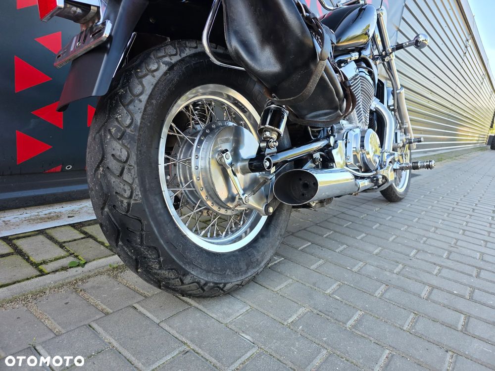 Suzuki Intruder - 20