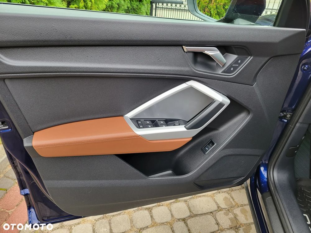 Audi Q3 2.0 TFSI Quattro S tronic sport - 10