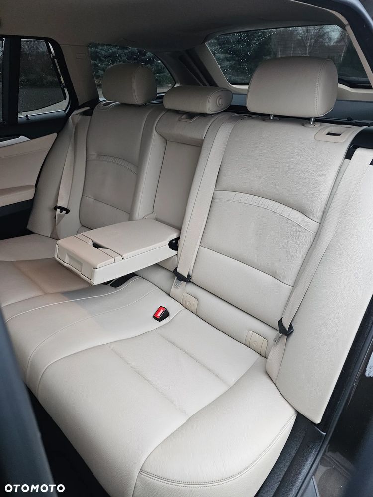 BMW Seria 5 518d - 15