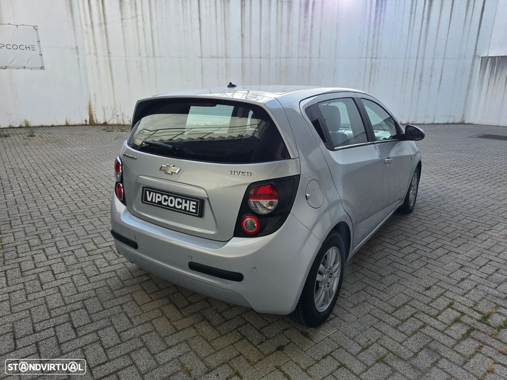 Chevrolet Aveo 1.3 VCDi LTZ - 25