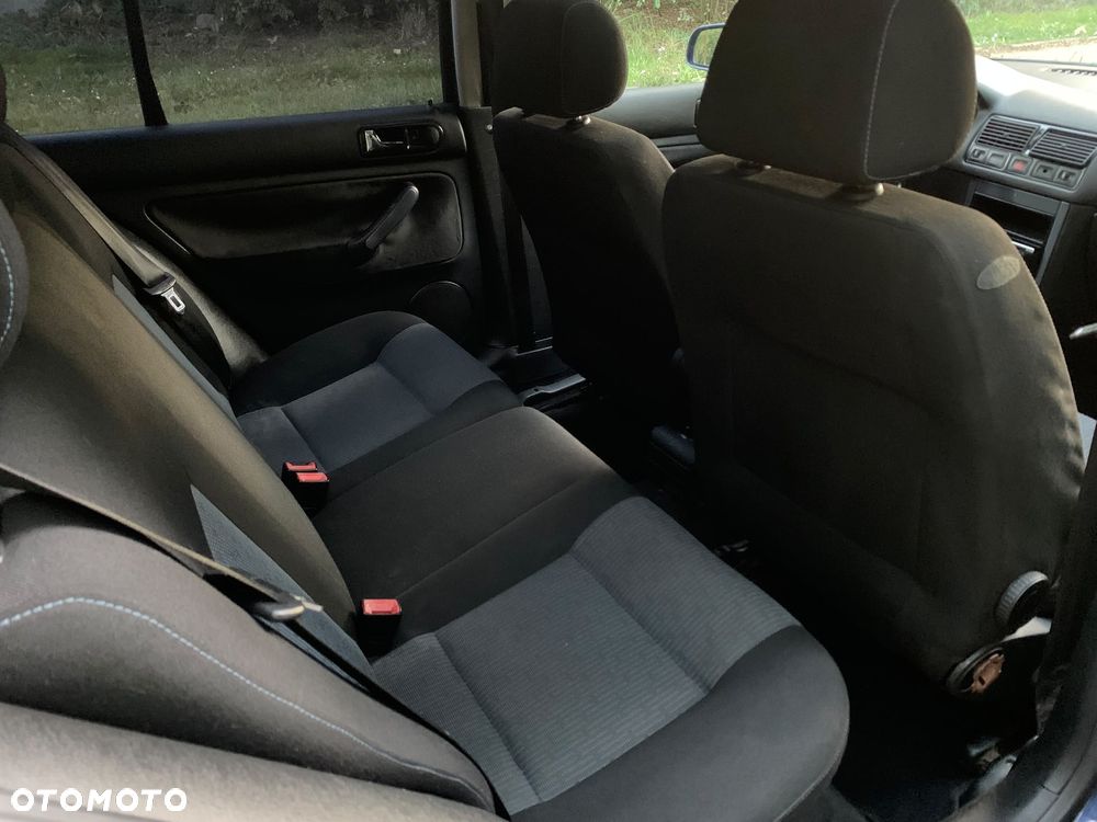 Volkswagen Golf - 16