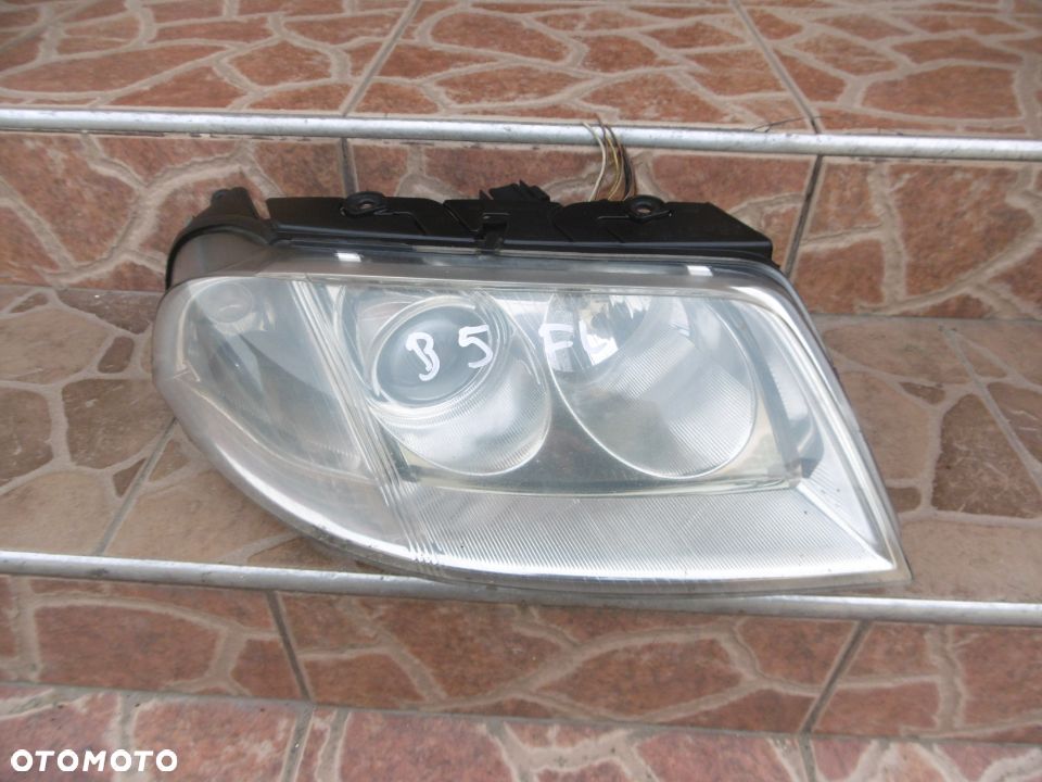 Lampa Passat B5 LIFT HELLA EUROPA - 1
