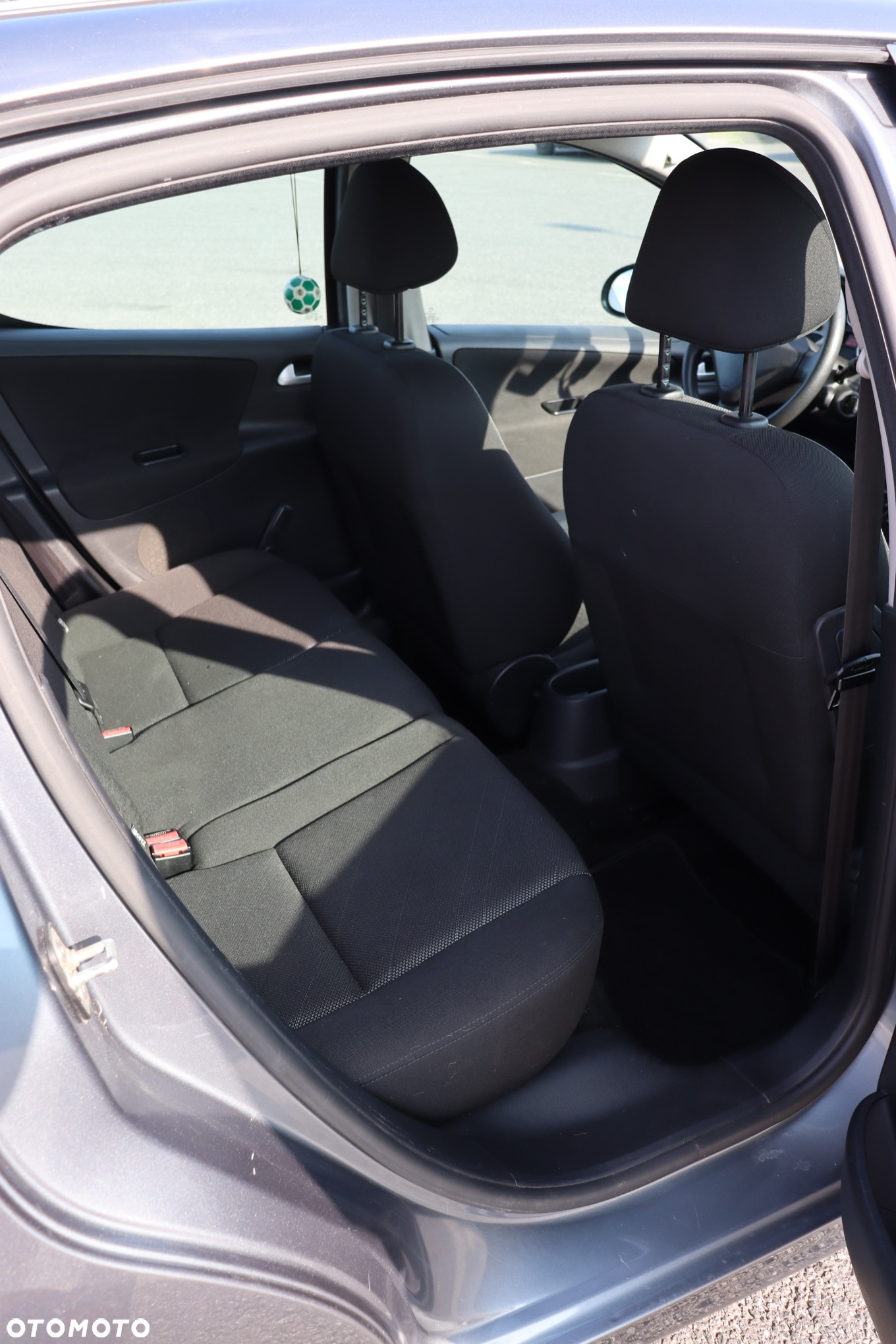 Peugeot 207 - 13