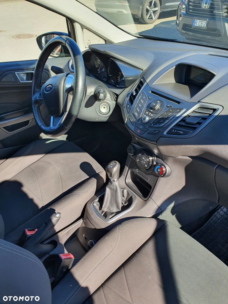 Ford Fiesta - 10