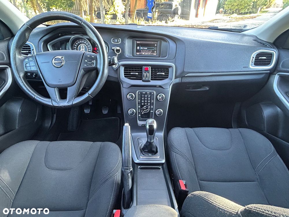 Volvo V40 - 15