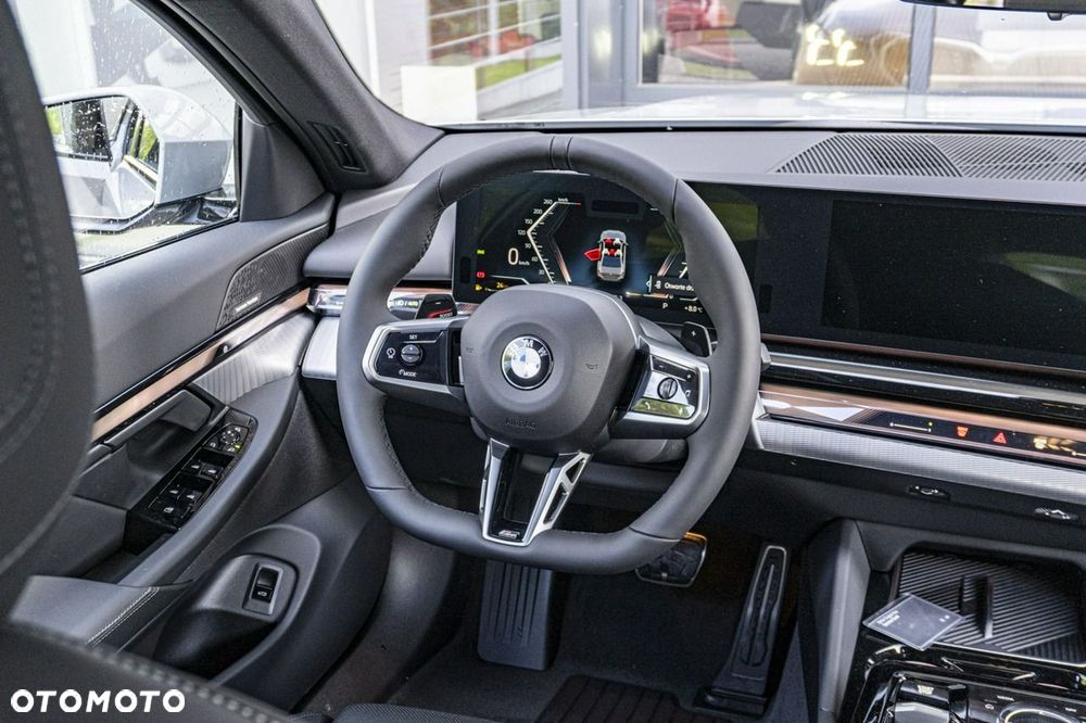 BMW Seria 5 - 24