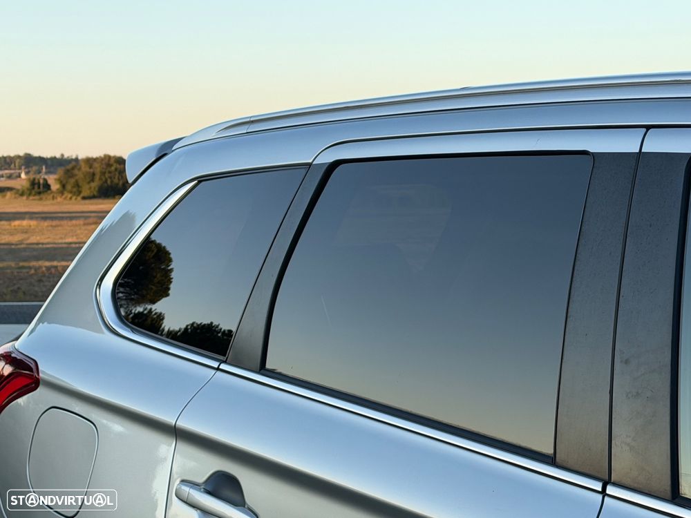Mitsubishi Outlander 2.4 Instyle - 4