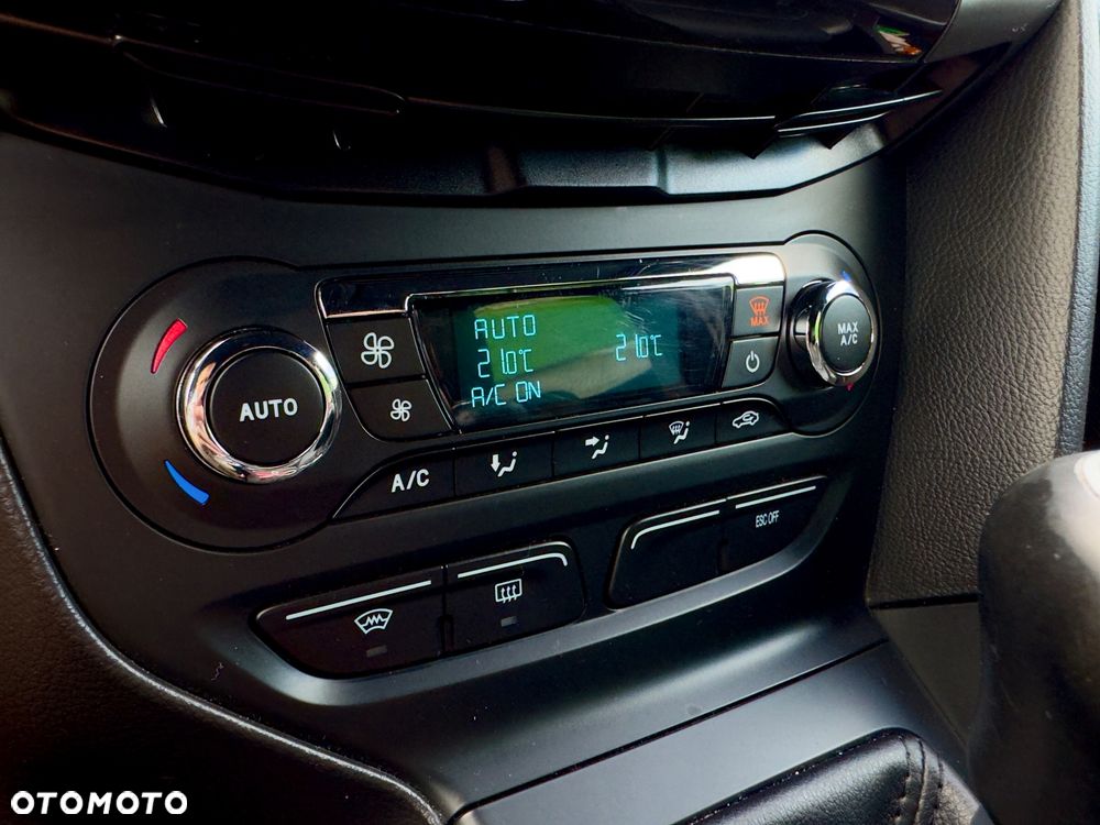 2012 Ford Focus, photograph 12