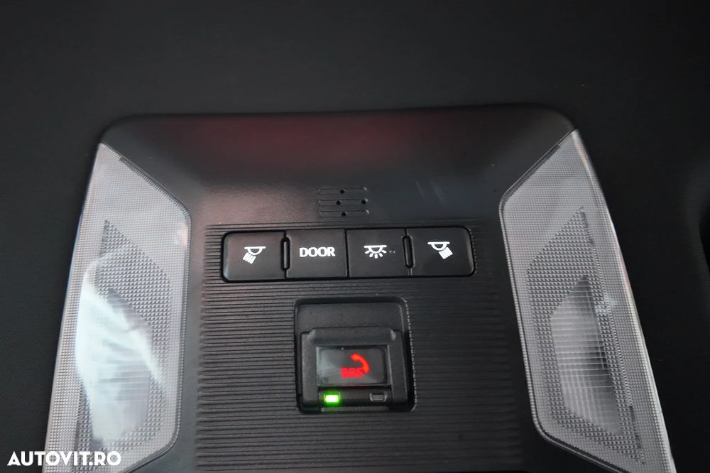 Toyota RAV4 2.5 PHEV VVT-iE 4x4 Style Bi-Tone - 28