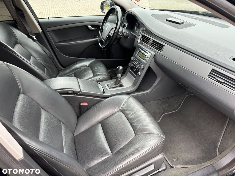 Volvo V70 2.0D Momentum - 10