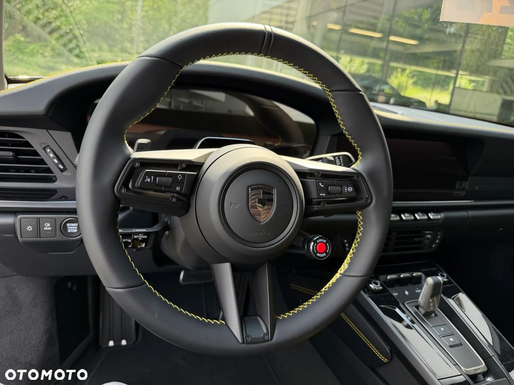 Porsche 911 Carrera Turbo S - 18