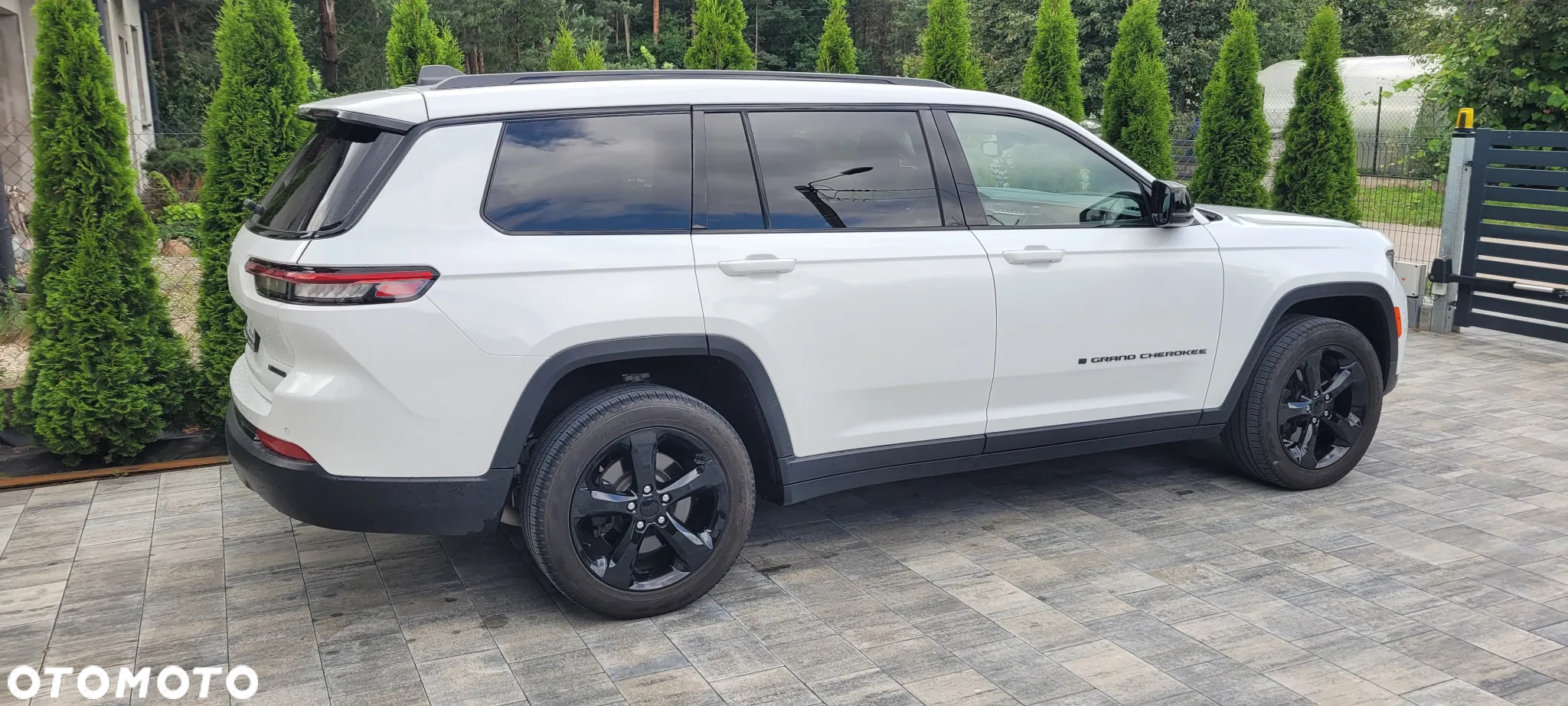 Jeep Grand Cherokee - 9