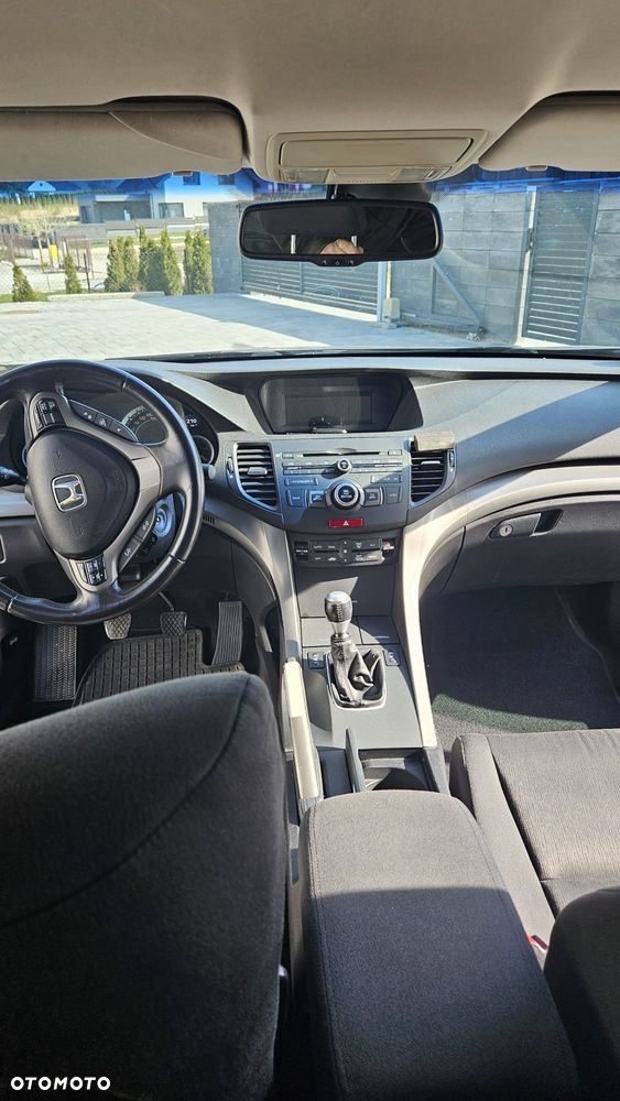 Honda Accord 2.0 Elegance - 23