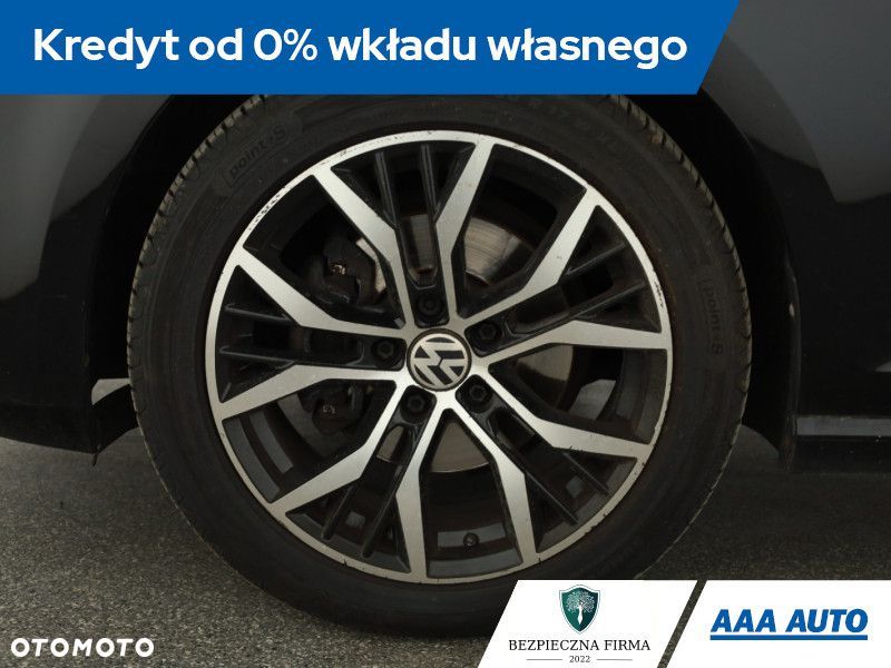 Volkswagen Golf - 14