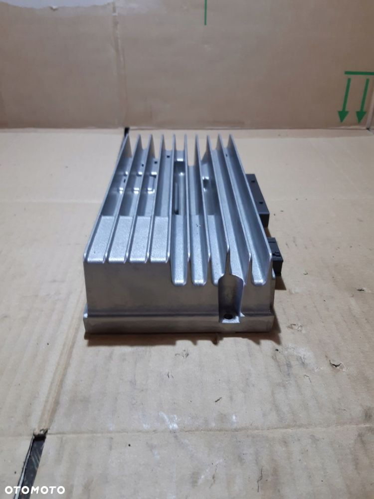 AUDI A4 B8 A5 8T WZMACNIACZ BANG OLUFSEN 8T0035223S - 5