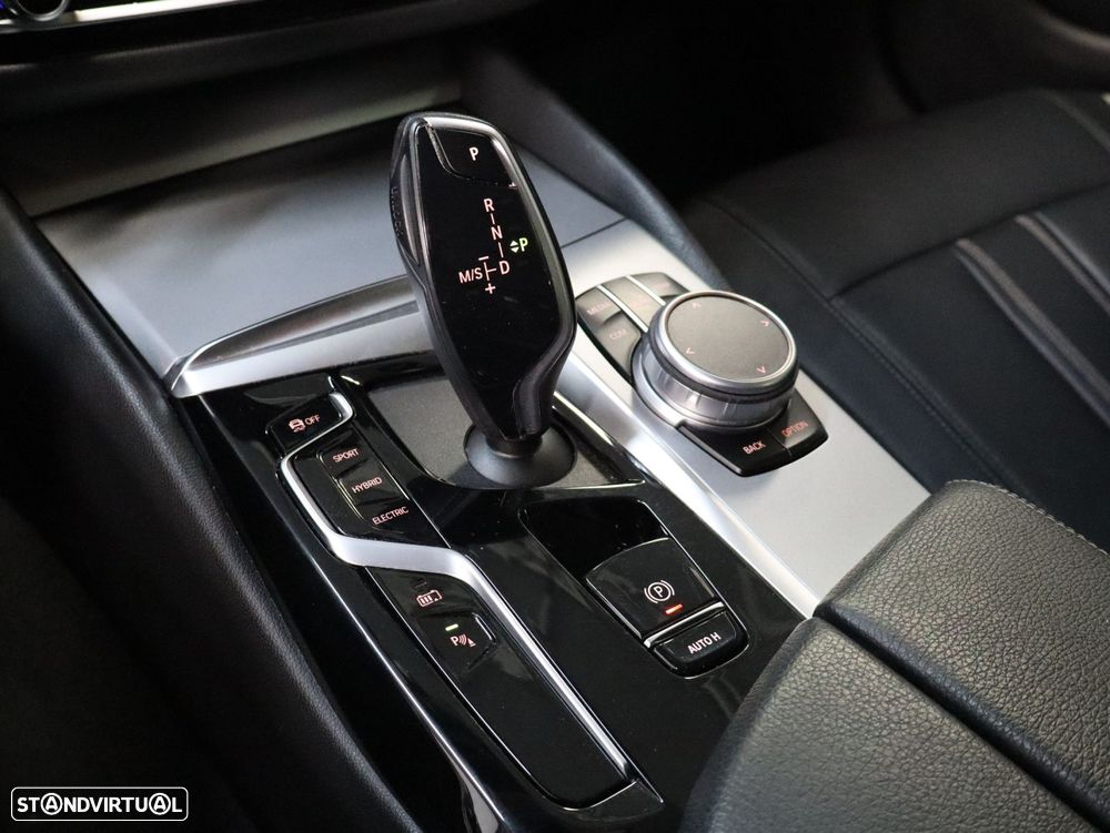 BMW 530 e Line Luxury - 21