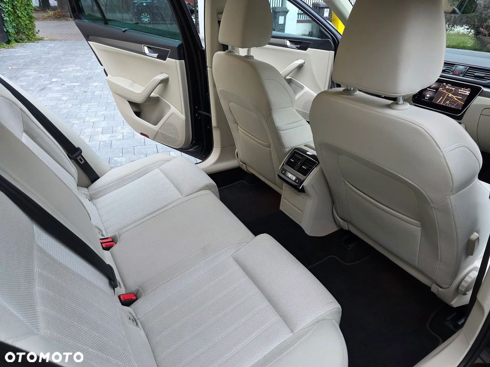 Skoda Superb 1.4 TSI Plug-In Hybrid Style DSG - 14