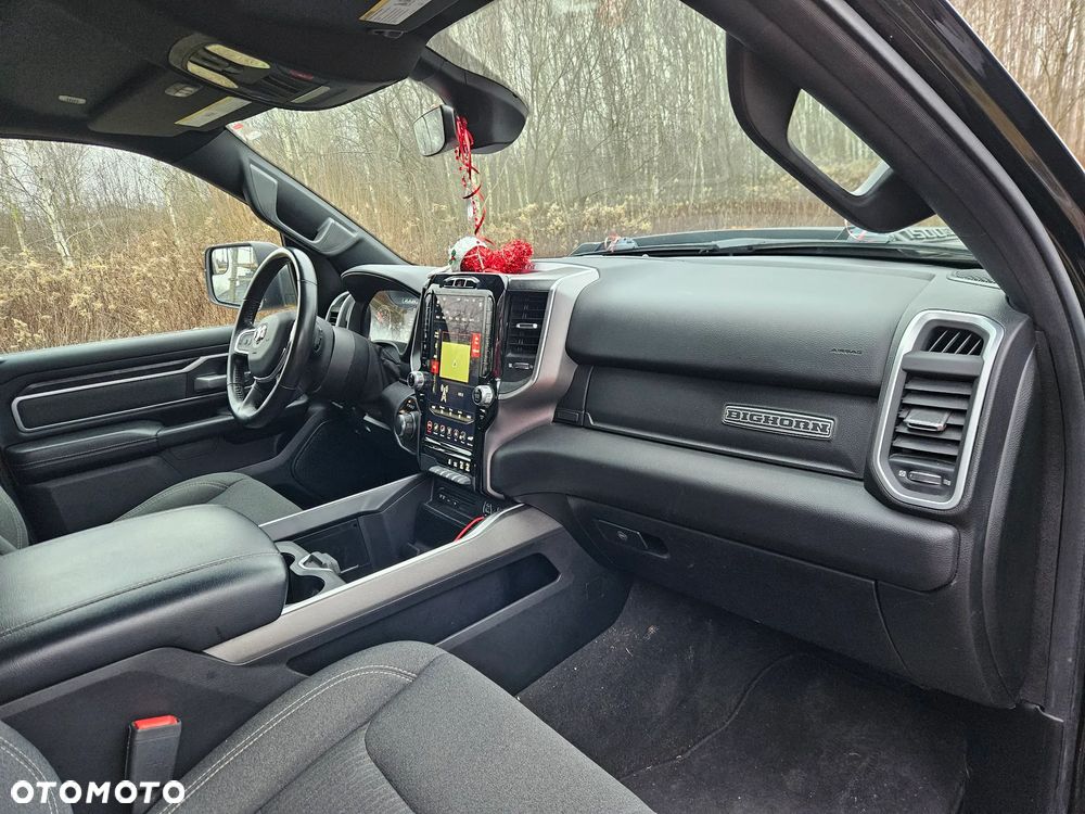 RAM 1500 5.7 Quad Cab Longbed Bighorn Black - 7