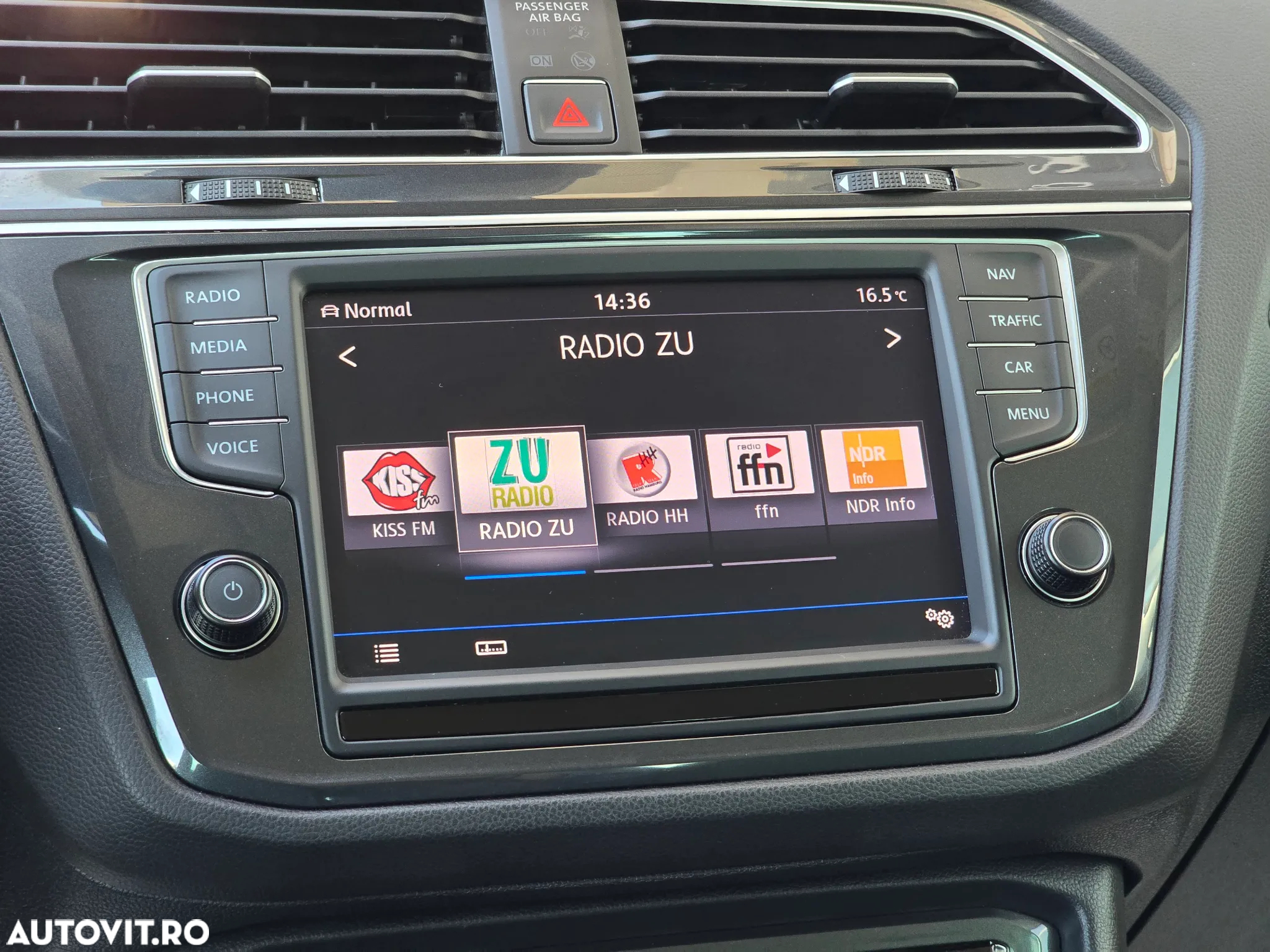 Volkswagen Tiguan 2.0 TDI SCR 4MOTION DSG R-Line - 25