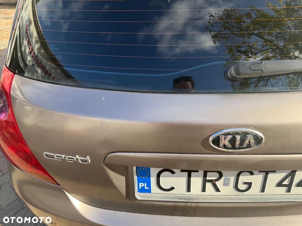 Kia Ceed - 7