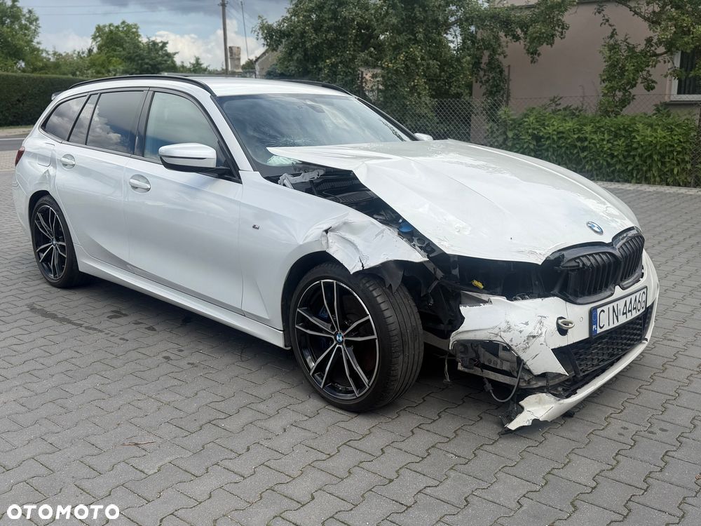 BMW Seria 3 330d xDrive M Sport sport - 2