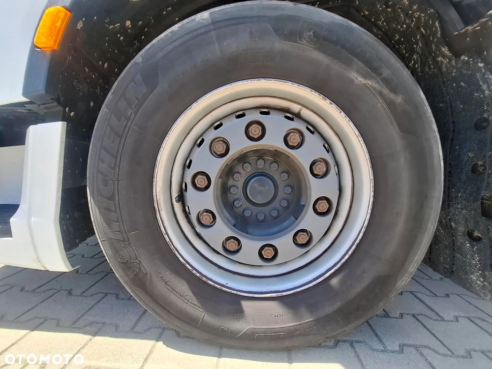 Iveco S-WAY - 21