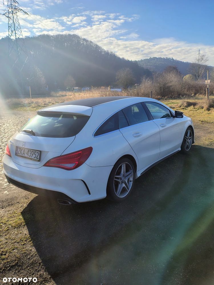 Mercedes-Benz CLA 200 7G-DCT AMG Line - 3