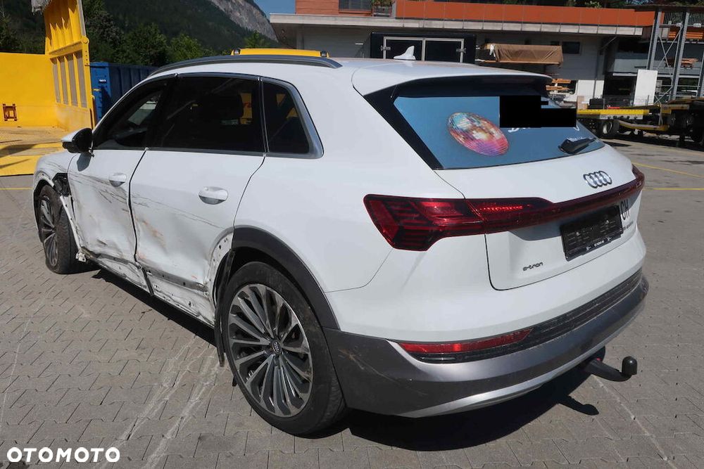 Audi e-tron 55 Quattro Advanced - 8