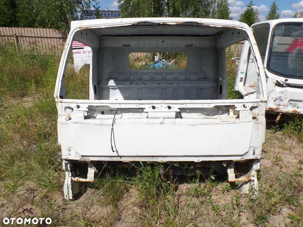 MITSUBISHI CANTER FUSO 7C18 KABINA KAROSERIA SZKIELET CWIARTKA DUZA 06-18 - 1
