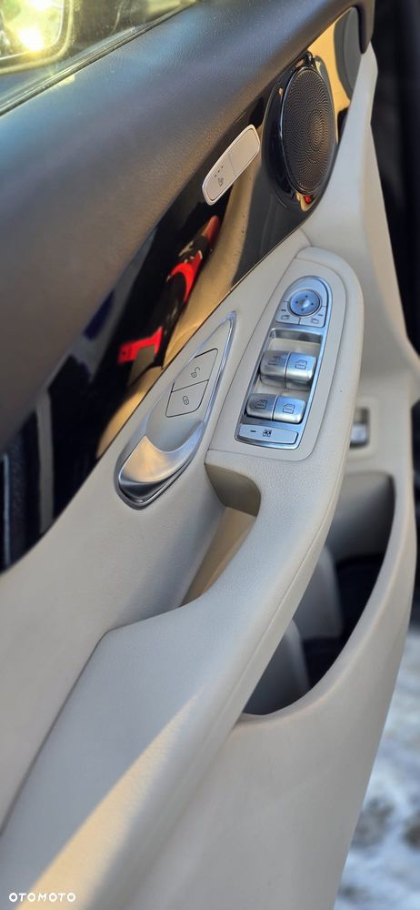 Mercedes-Benz GLC - 23