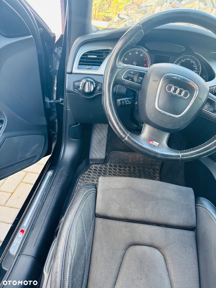 Audi A4 Limousine 1.8 TFSI multitronic S line Sportpaket - 29