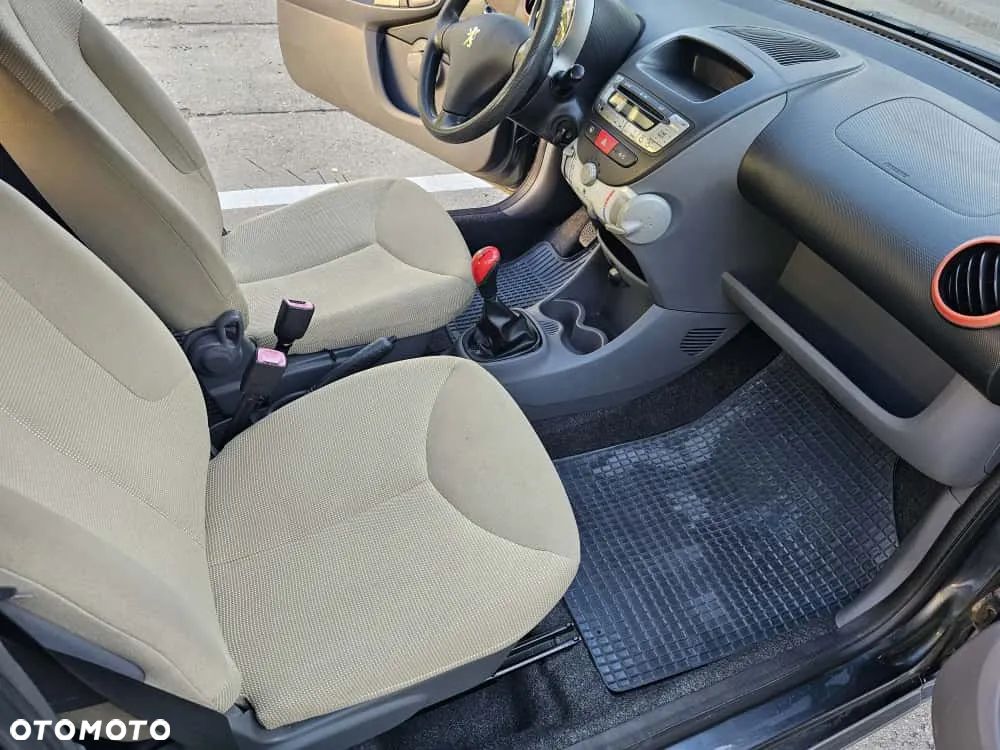 Peugeot 107 1.0 Trendy - 12