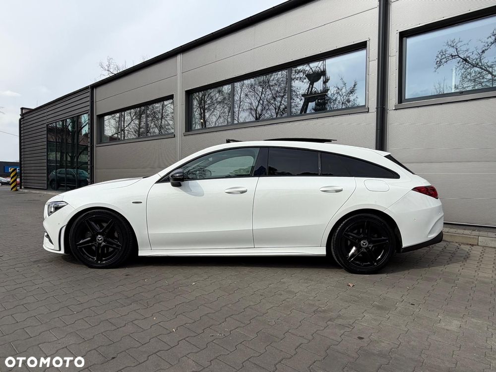 Mercedes-Benz CLA 200 d 8G-DCT AMG Line - 3