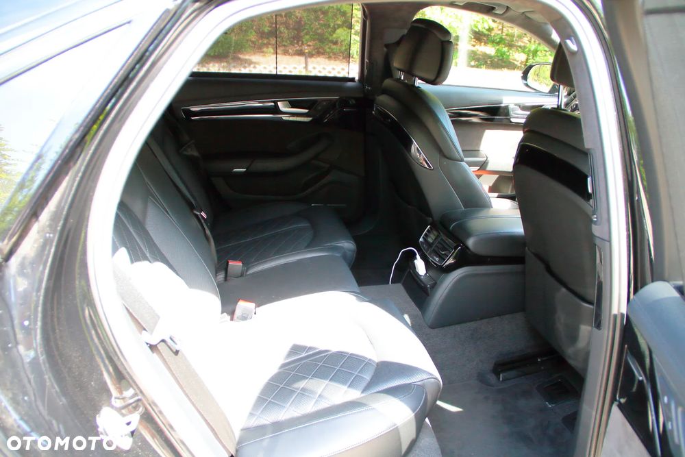 Audi S8 Standard - 19