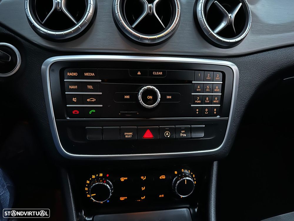 Mercedes-Benz CLA 180 d AMG Line - 27