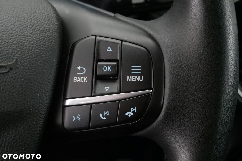 Ford Kuga - 25