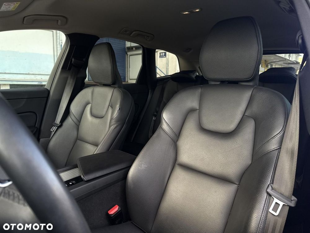 Volvo XC 60 - 12