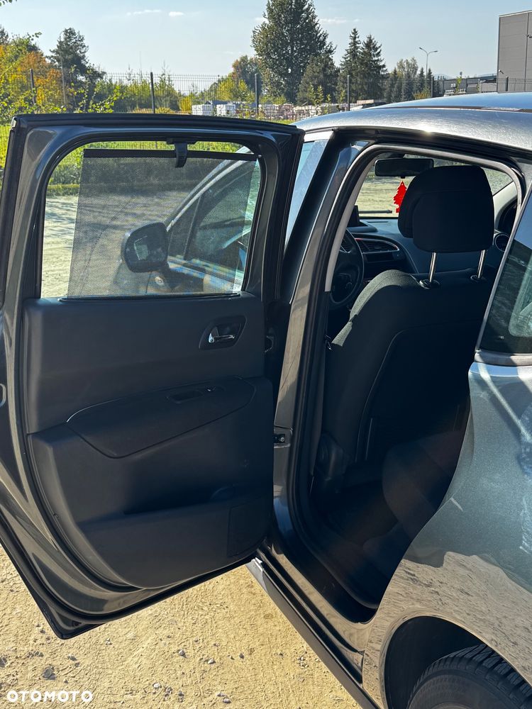 Peugeot 3008 1.6 HDi Premium - 28