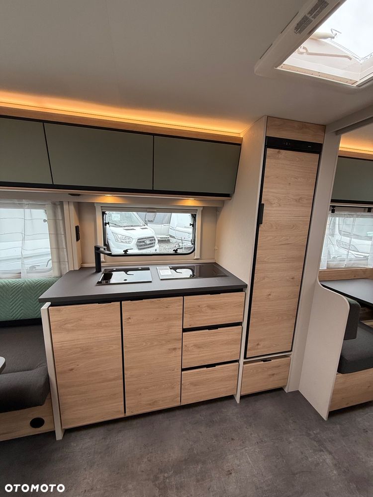 Dethleffs Camper 730 FKR - 9