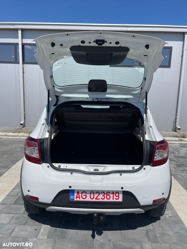 Dacia Sandero 0.9 TCe Laureate - 13