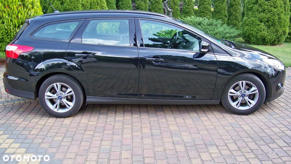 Ford Focus 1.0 EcoBoost Titanium ASS - 3