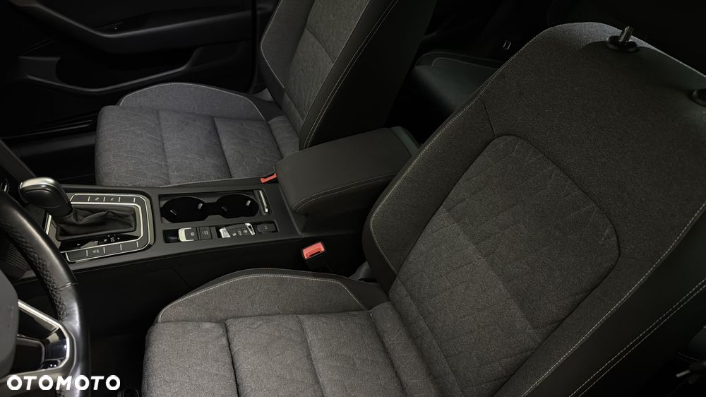 Volkswagen Passat Variant 2.0 TDI EVO Business DSG - 12
