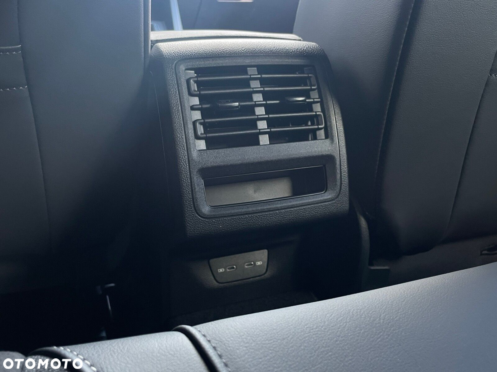 Volkswagen Golf - 25