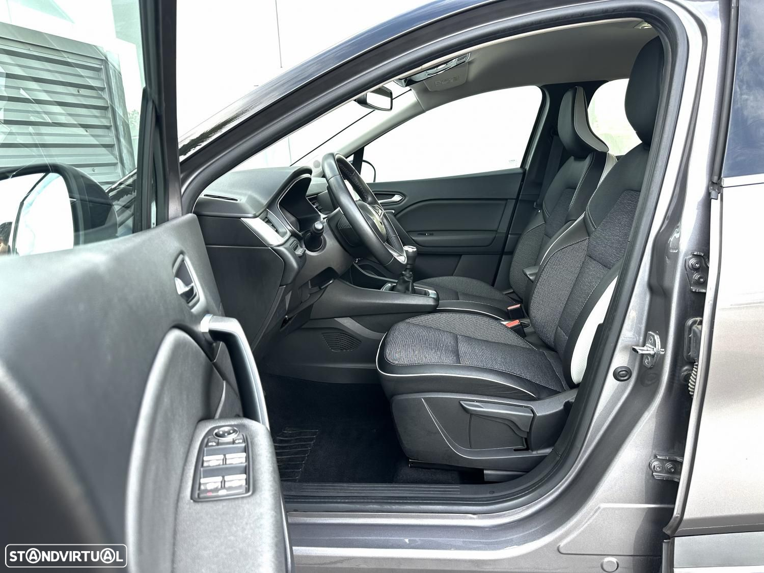 Renault Captur 1.0 TCe Exclusive - 8