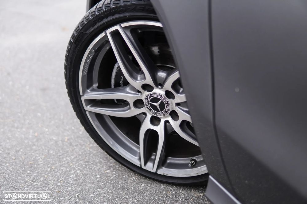 Mercedes-Benz A 180 d AMG Line - 30
