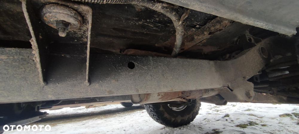 Daihatsu Rocky - 13