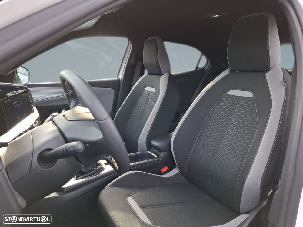 Opel Mokka 1.2 T Edition — fotografia 11