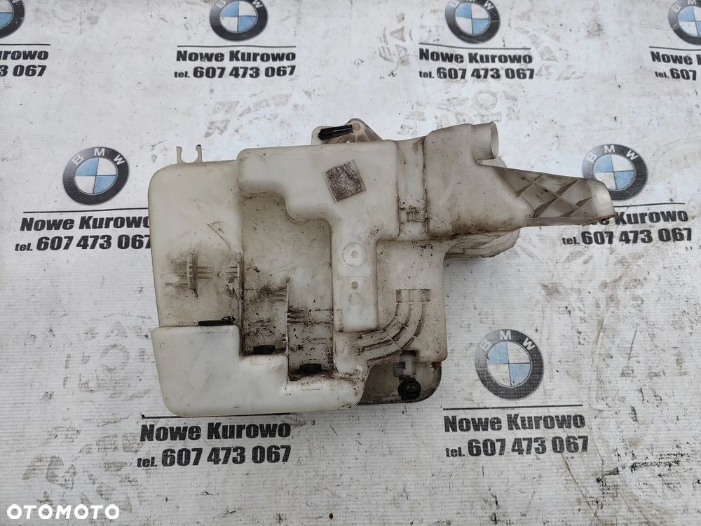 BMW E60 E61 Zbiornik płynu spryskiwaczy 7055349 7148068 - 2
